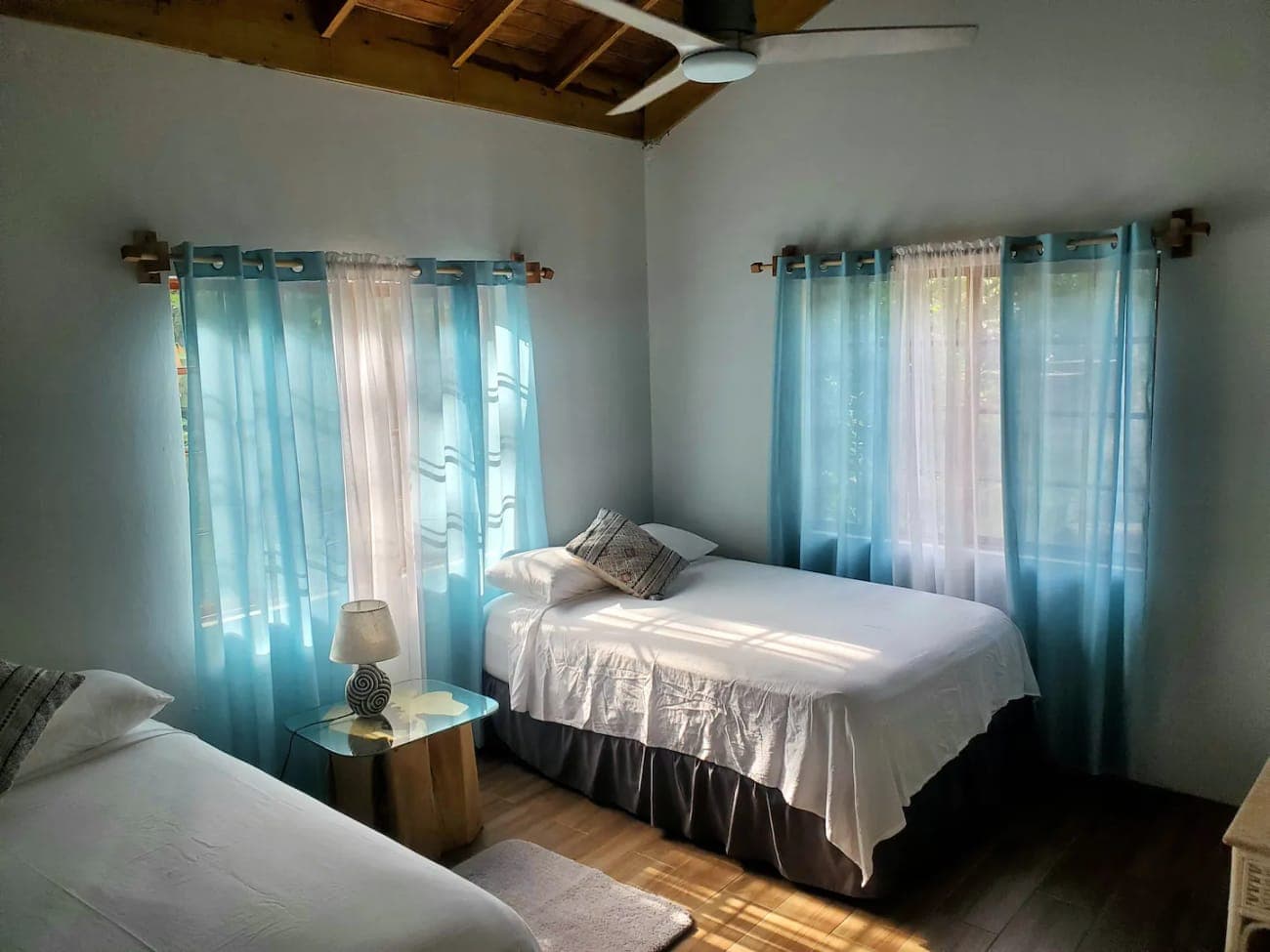 Cozy second bedroom